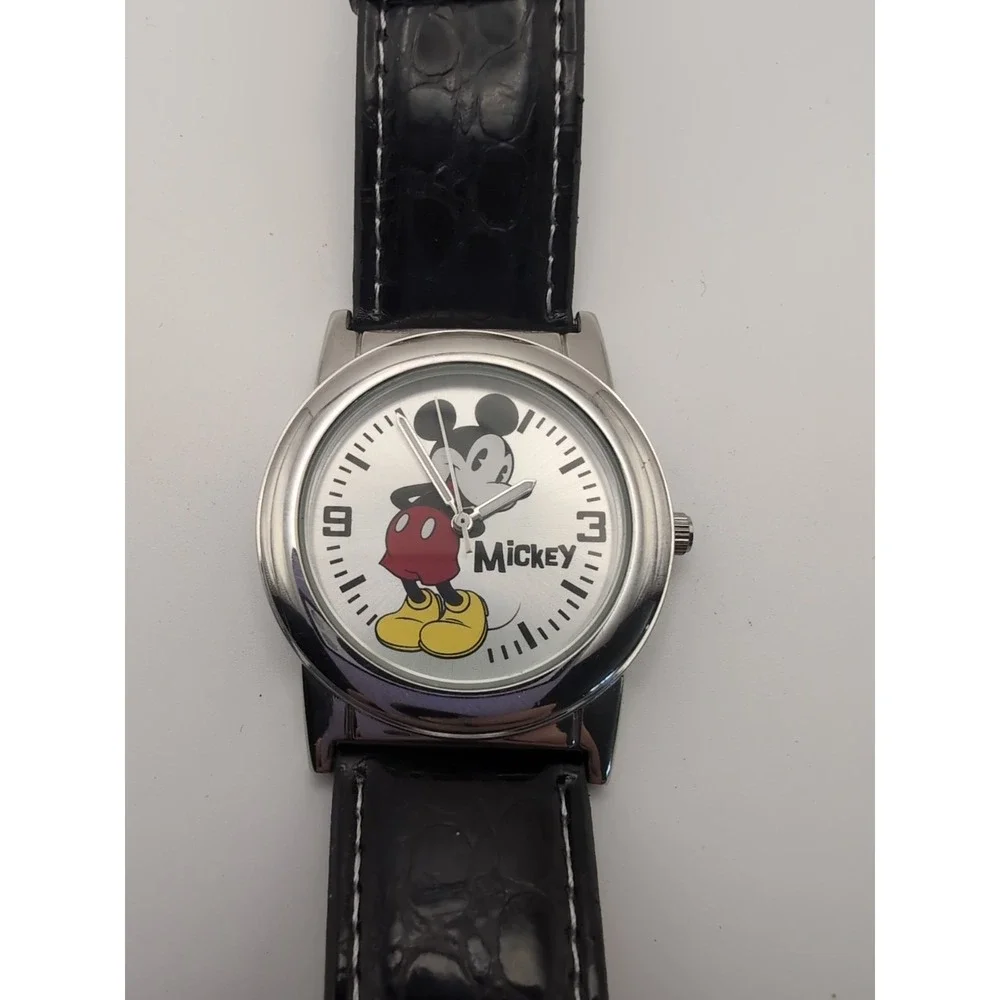 NOS Mickey Mouse Watch With Tin. Needs Battery‎